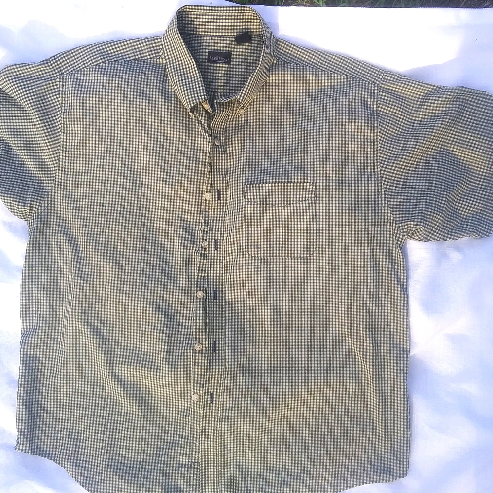 Van Heusen short sleeve button-down XL